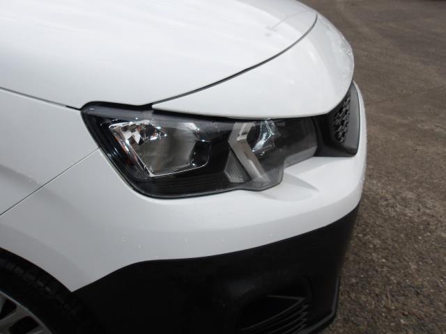 2021 Peugeot Partner 1000 1.5 Bluehdi 100 Professional Van (NV70OYZ) Image 10