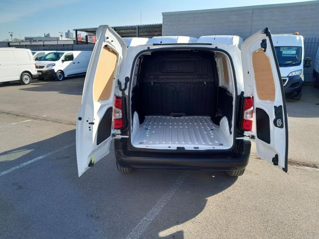2021 Peugeot Partner 1000 1.5 Bluehdi 100 Professional Van (NV70OZG) Image 7