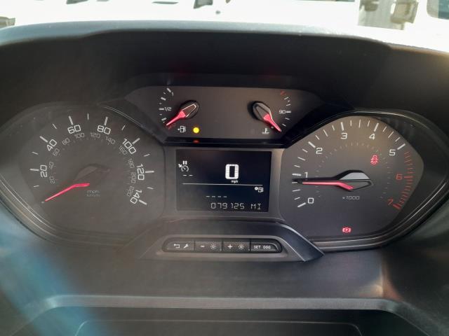 2021 Peugeot Partner 1000 1.5 Bluehdi 100 Professional Van (NV70OZG) Image 16