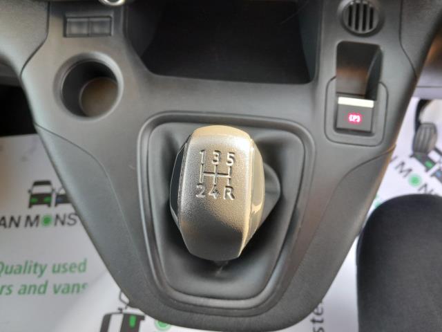 2021 Peugeot Partner 1000 1.5 Bluehdi 100 Professional Van (NV70OZG) Image 19