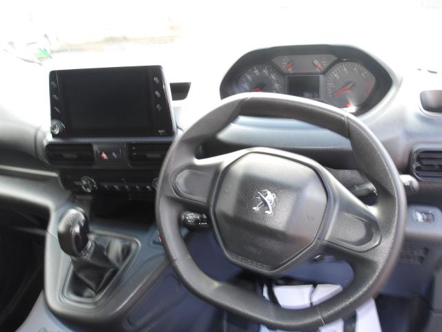 2021 Peugeot Partner 1000 1.5 Bluehdi 100 Professional Van (NV70PMX) Image 20