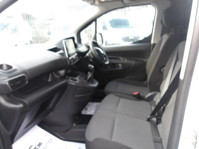 2021 Peugeot Partner 1000 1.5 Bluehdi 100 Professional Van (NV70PMX) Image 18