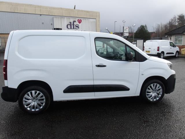 2021 Peugeot Partner 1000 1.5 Bluehdi 100 Professional Van (NV70PMX) Image 8