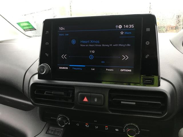 2021 Peugeot Partner L1 1000 1.5BLUE HDI 100PS PROFESSIONAL EURO 6 (NV70PNF) Image 14