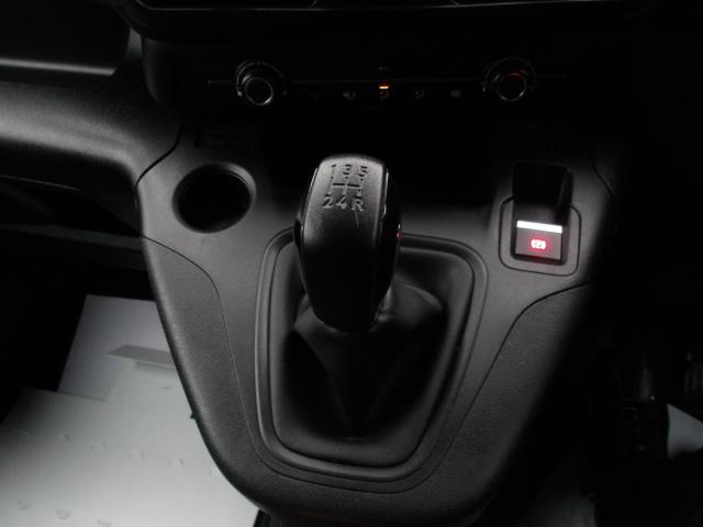 2021 Peugeot Partner 1000 1.5 Bluehdi 100 Professional Van (NV70PNK) Image 27