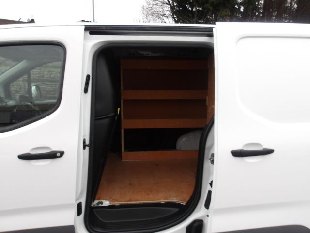 2021 Peugeot Partner 1000 1.5 Bluehdi 100 Professional Van (NV70PNK) Image 13
