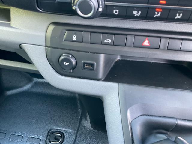 2021 Peugeot Expert 1400 2.0 Bluehdi 120 Professional Van (NV70RNN) Image 26