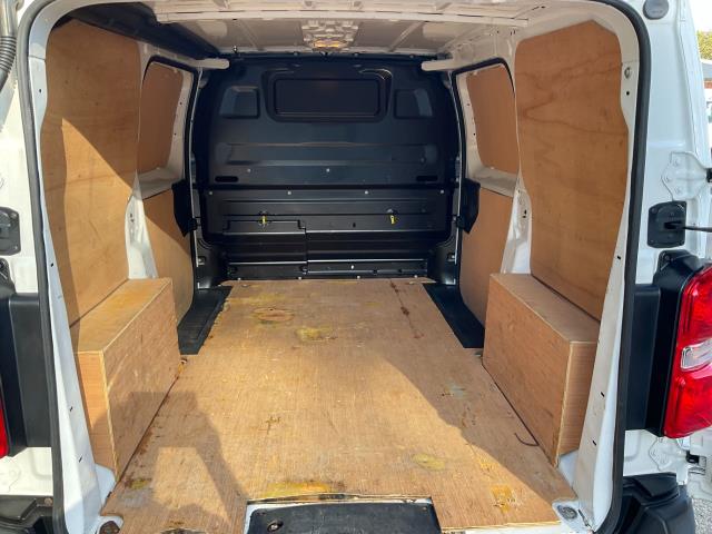 2021 Peugeot Expert 1400 2.0 Bluehdi 120 Professional Van (NV70RNN) Image 13