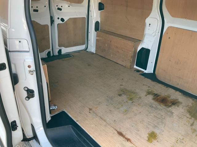 2021 Peugeot Expert 1400 2.0 Bluehdi 120 Professional Van (NV70RNN) Image 17