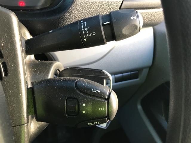 2021 Peugeot Expert 1000 1.6BLUEHDI 100PS PROFESSIONAL EURO 6 (NV70ROH) Image 35