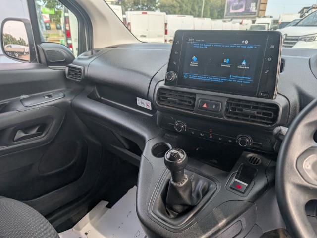 2021 Peugeot Partner 850 1.5 Bluehdi 100 Professional Crew Van (NV70SLU) Image 27