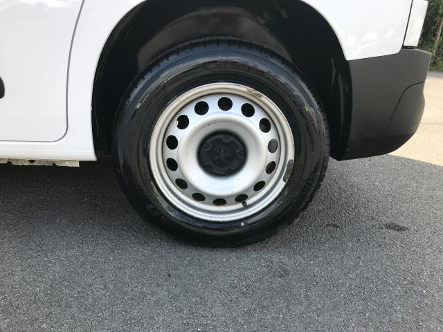 2021 Peugeot Partner 1000 1.5 Bluehdi 100 Grip Van (NV70SVG) Image 15