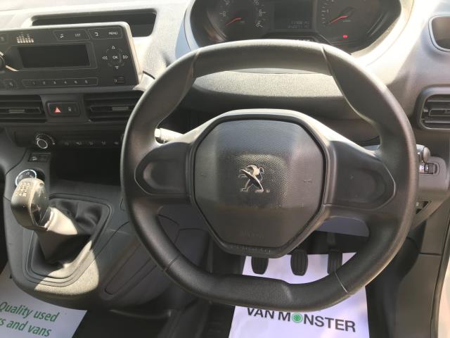2021 Peugeot Partner 1000 1.5 Bluehdi 100 Grip Van (NV70SVG) Image 22