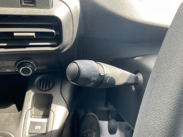 2021 Peugeot Partner 1000 1.5 Bluehdi 100 Grip Van (NV70SWY) Image 26