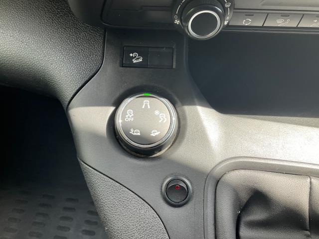 2021 Peugeot Partner 1000 1.5 Bluehdi 100 Grip Van (NV70SWY) Image 22