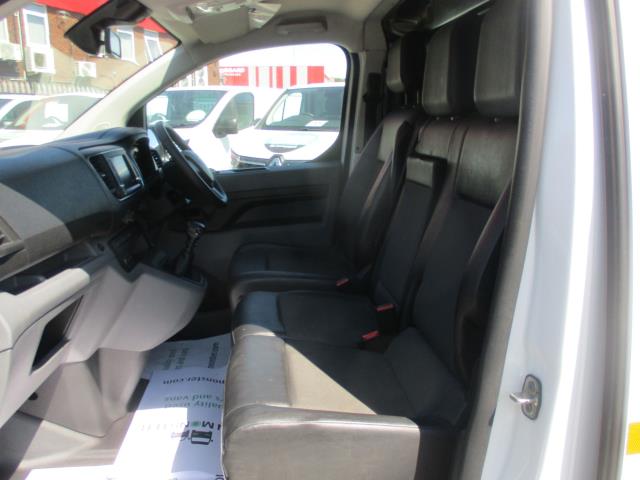 2021 Peugeot Expert 1400 2.0 Bluehdi 120 Professional Van (NV70TBZ) Image 26