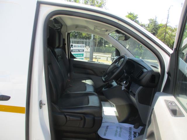 2021 Peugeot Expert 1400 2.0 Bluehdi 120 Professional Van (NV70TBZ) Image 12