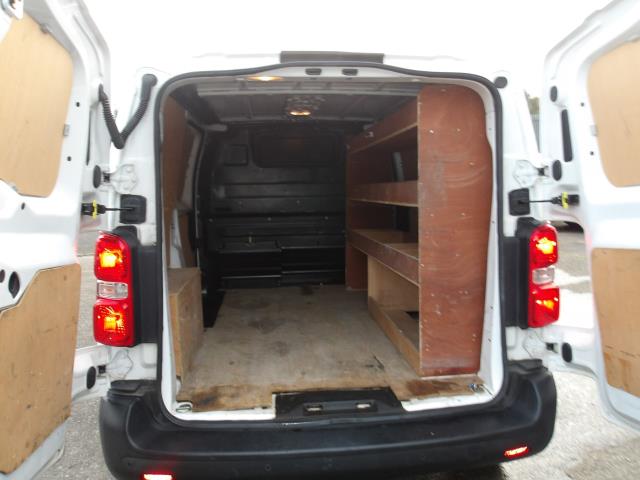 2021 Peugeot Expert 1400 2.0 Bluehdi 120 Professional Van (NV70TCZ) Image 19