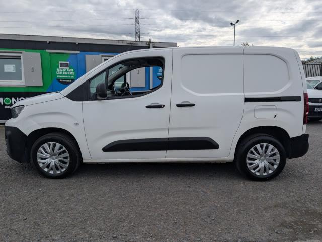 2021 Peugeot Partner 1000 1.5 Bluehdi 100 Professional Van *TV* (NV70TRZ) Image 5
