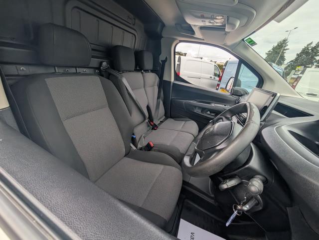 2021 Peugeot Partner 1000 1.5 Bluehdi 100 Professional Van *TV* (NV70TRZ) Image 15