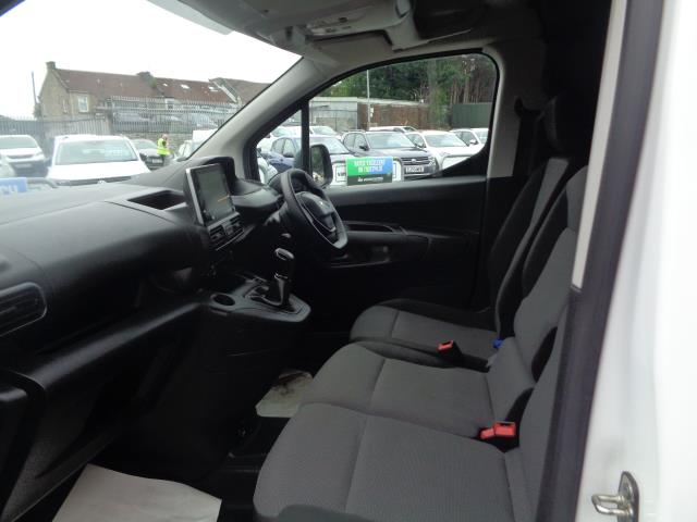 2021 Peugeot Partner 1000 1.5 Bluehdi 100 Professional Van (NV70TSX) Image 14