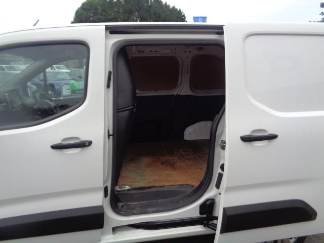 2021 Peugeot Partner 1000 1.5 Bluehdi 100 Professional Van (NV70TSX) Image 15