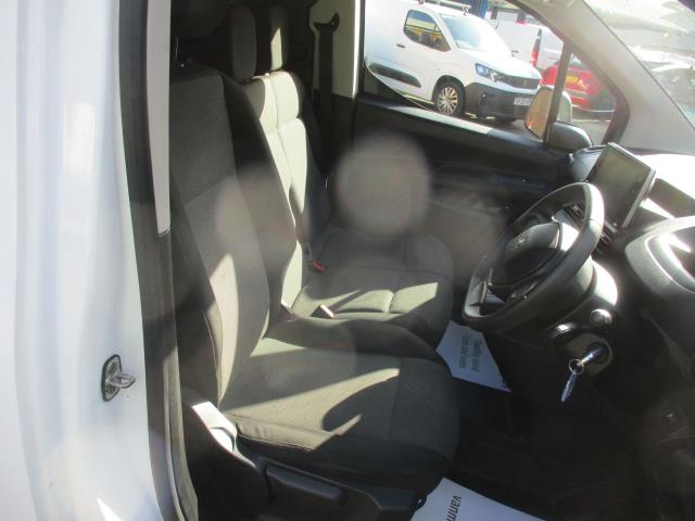 2021 Peugeot Partner 1000 1.5 Bluehdi 100 Professional Van (NV70TYC) Image 12