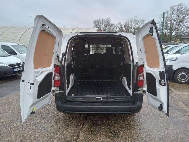 2021 Peugeot Partner 850 1.5 Bluehdi 100 Professional Crew Van *SPEED LIMITER 70 MPH* (NV70UJA) Image 11