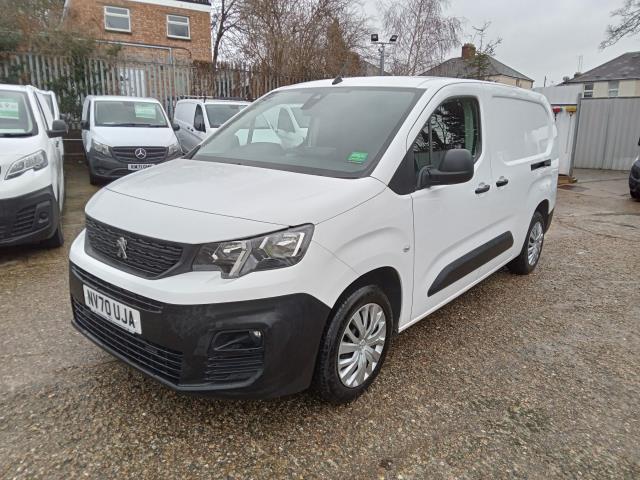 2021 Peugeot Partner 850 1.5 Bluehdi 100 Professional Crew Van *SPEED LIMITER 70 MPH* (NV70UJA) Image 4