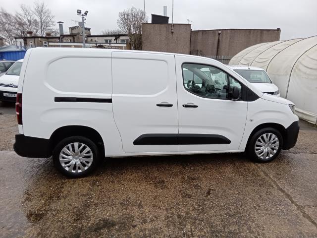 2021 Peugeot Partner 850 1.5 Bluehdi 100 Professional Crew Van *SPEED LIMITER 70 MPH* (NV70UJA) Image 8
