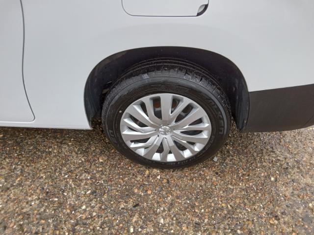 2021 Peugeot Partner 850 1.5 Bluehdi 100 Professional Crew Van *SPEED LIMITER 70 MPH* (NV70UJA) Image 33