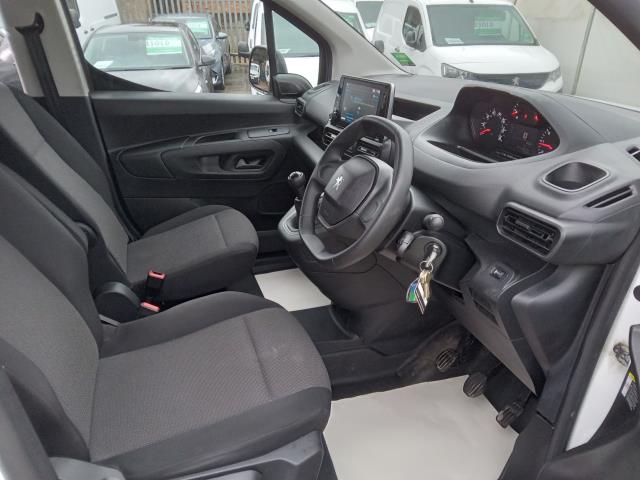 2021 Peugeot Partner 850 1.5 Bluehdi 100 Professional Crew Van *SPEED LIMITER 70 MPH* (NV70UJA) Image 23
