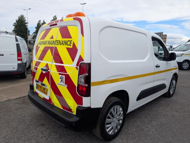 2021 Peugeot Partner 1000 1.5 Bluehdi 100 Professional Van (NV70USJ) Image 12