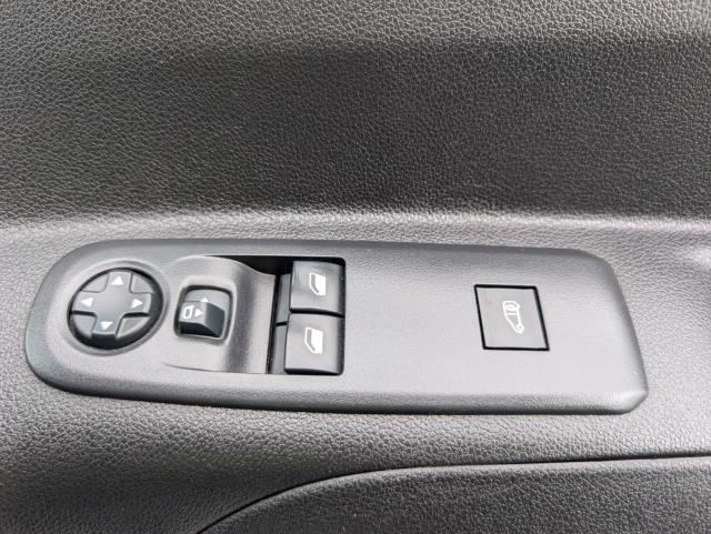 2021 Peugeot Partner 1000 1.5 Bluehdi 100 Professional Van (NV70USJ) Image 17