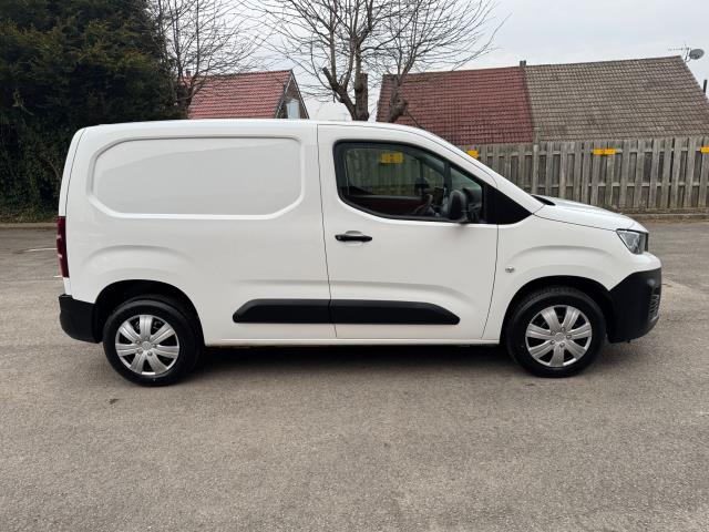 2021 Peugeot Partner 1000 1.5 Bluehdi 100 Professional Van EURO 6 (NV70UXD) Image 10