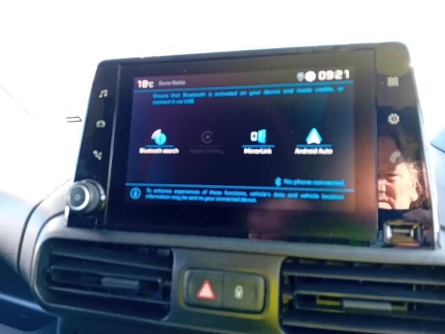 2021 Peugeot Partner L2 950 1.5BLUE HDI 100PS PROFESSIONAL EURO 6 (NV70VHH) Image 32