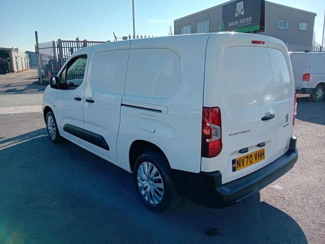 2021 Peugeot Partner L2 950 1.5BLUE HDI 100PS PROFESSIONAL EURO 6 (NV70VHH) Image 5