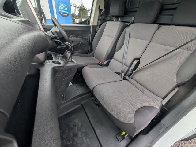 2021 Peugeot Partner 1000 1.5 Bluehdi 100 Professional Van  (NV70VME) Image 12