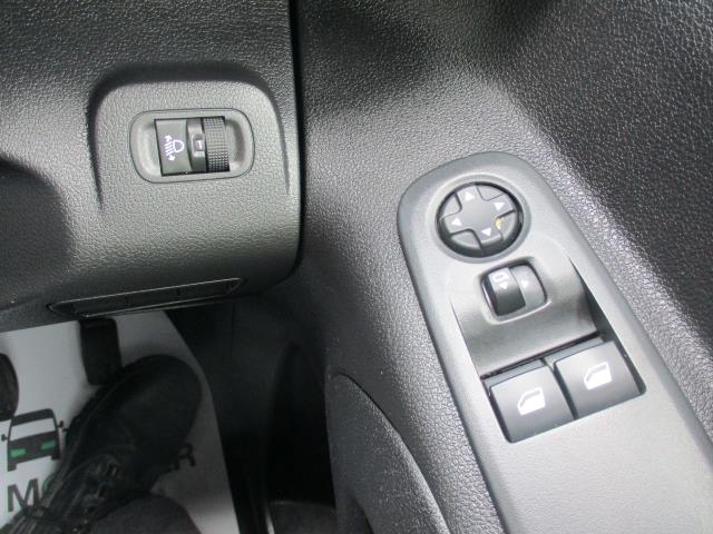 2021 Peugeot Partner 1000 1.5 Bluehdi 100 Professional Van (NV70VNF) Image 16