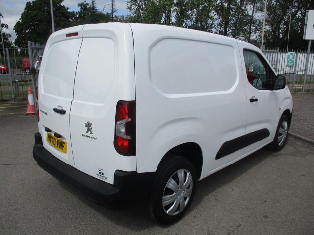 2021 Peugeot Partner 1000 1.5 Bluehdi 100 Professional Van (NV70VNF) Image 4