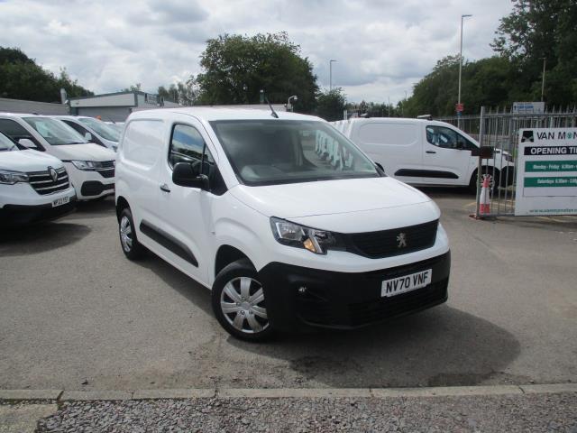 2021 Peugeot Partner 1000 1.5 Bluehdi 100 Professional Van (NV70VNF) Image 2