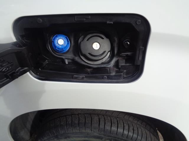 2021 Peugeot Partner 1000 1.5 Bluehdi 100 Professional Van (NV70VNP) Image 15