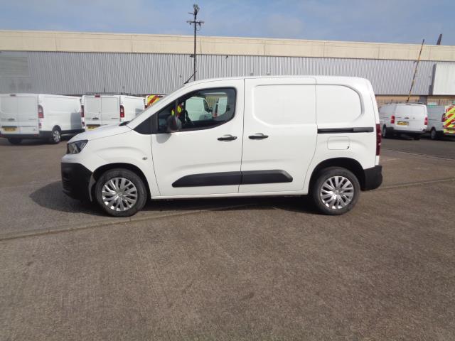 2021 Peugeot Partner 1000 1.5 Bluehdi 100 Professional Van (NV70VNP) Image 4