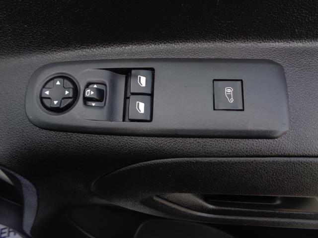 2021 Peugeot Partner 1000 1.5 Bluehdi 100 Professional Van (NV70VNP) Image 22
