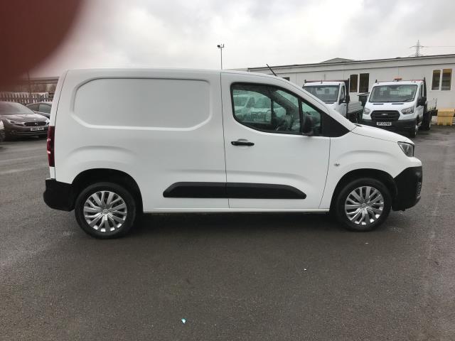 2021 Peugeot Partner 1000 1.5 Bluehdi 100 Professional Van (NV70VPN) Image 10