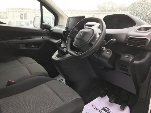 2021 Peugeot Partner 1000 1.5 Bluehdi 100 Professional Van (NV70VPN) Image 19