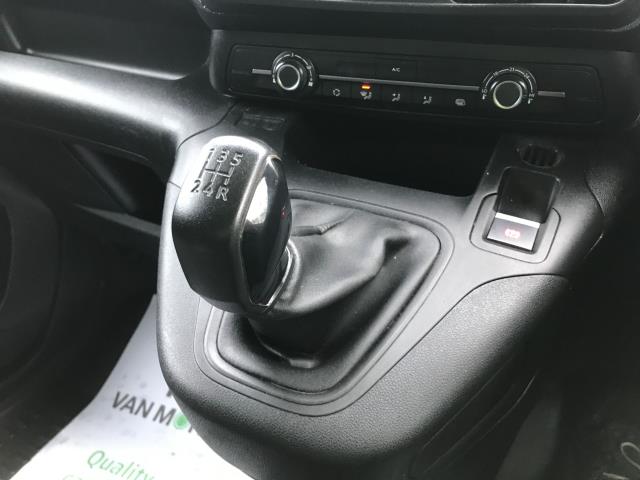 2021 Peugeot Partner 1000 1.5 Bluehdi 100 Professional Van (NV70VRW) Image 27