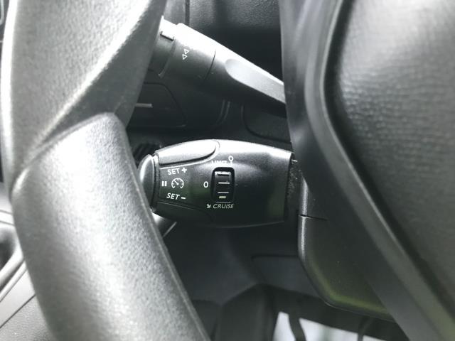 2021 Peugeot Partner 1000 1.5 Bluehdi 100 Professional Van (NV70VRW) Image 28