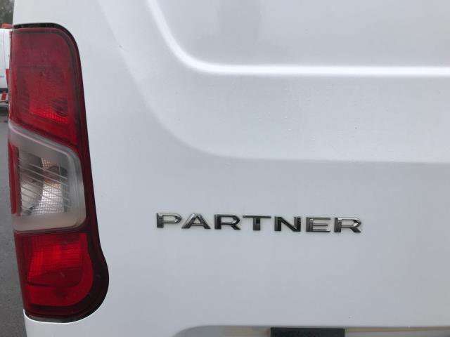 2021 Peugeot Partner 1000 1.5 Bluehdi 100 Professional Van (NV70VRW) Image 19
