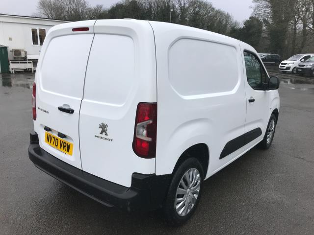 2021 Peugeot Partner 1000 1.5 Bluehdi 100 Professional Van (NV70VRW) Image 12